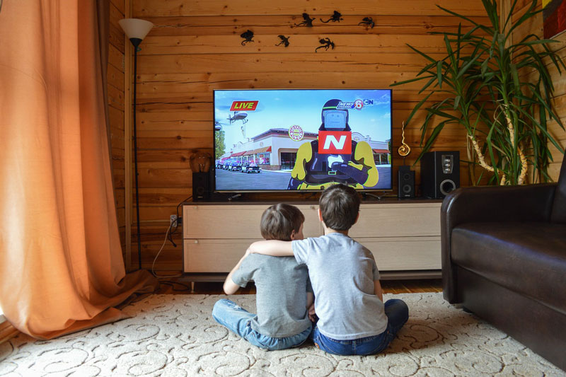 شش قانون مهم تماشای تلویزیون برای کودکان