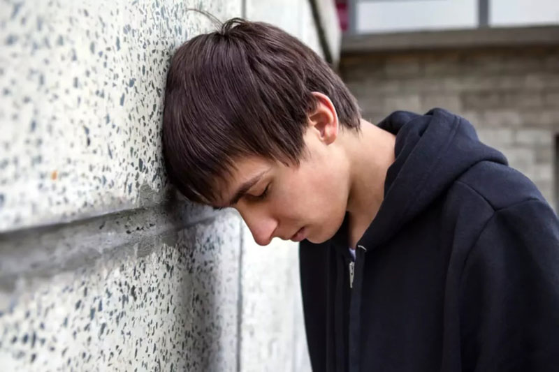 4 علت اصلی خودکشی نوجوان + تست ارزیابی